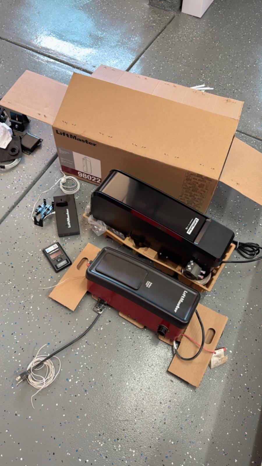 LiftMaster 98022 vs 85500